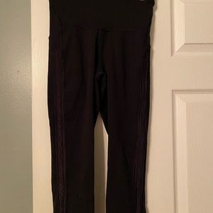 Lululemon black cropped leggings